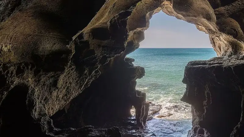 Les Grottes d'Hercule